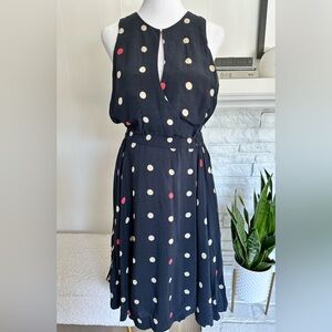 Modern Meets 1950s Polka Dot Dress ❤️🤍